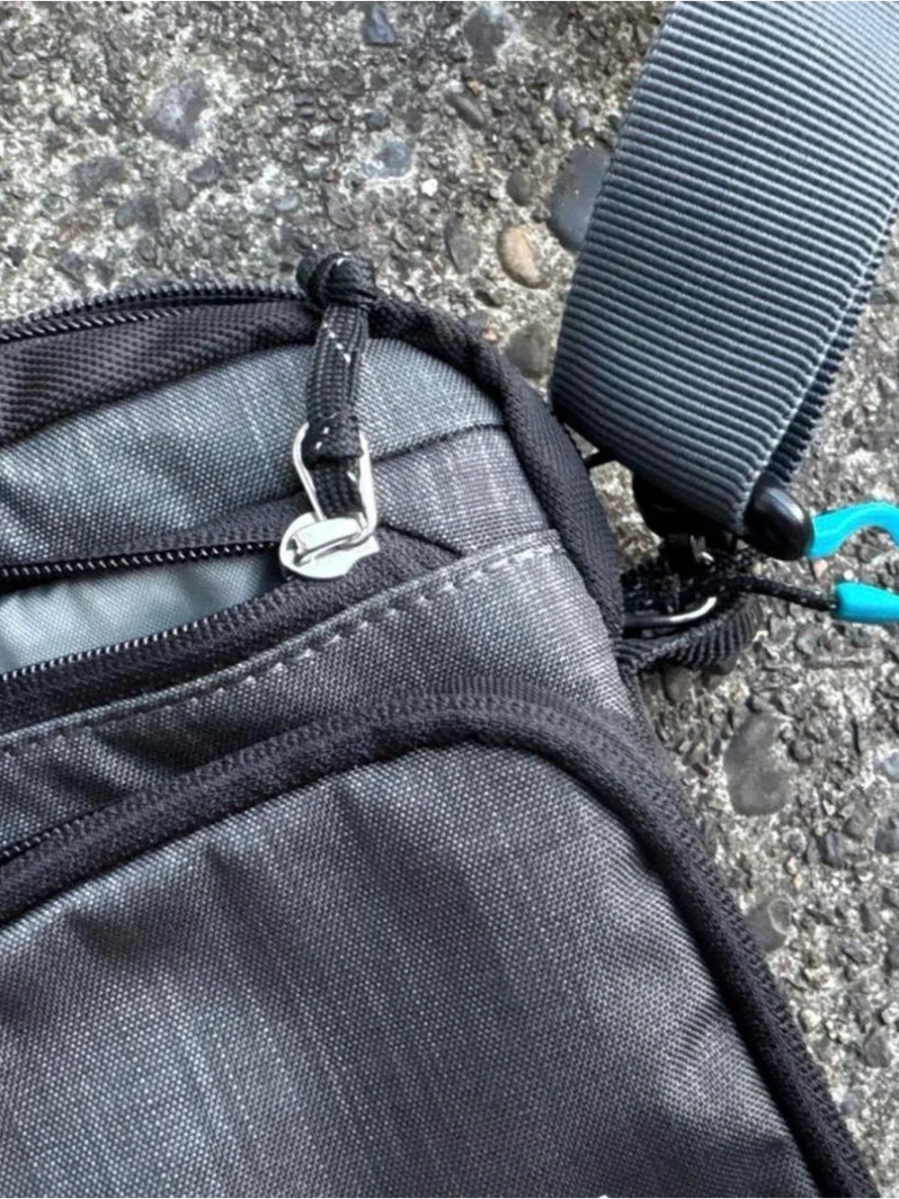 Thule Stravan Deluxe Style Laptop Bag Sleeve 13